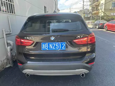 BMW X1 2018 sDrive20Li Leading thumbnail 9
