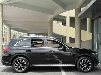 奔驰 GLC 2024款 级 GLC 260 L 4MATIC 动感型 5座 thumbnail 9