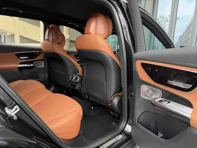奔驰 GLC 2024款 级 GLC 260 L 4MATIC 动感型 5座 thumbnail 12