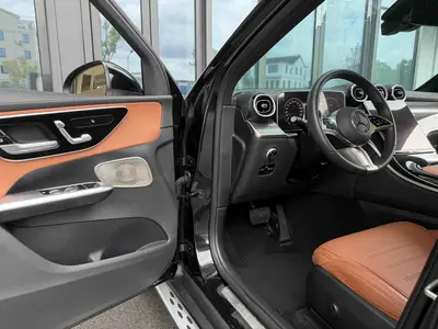 奔驰 GLC 2024款 级 GLC 260 L 4MATIC 动感型 5座 thumbnail 15