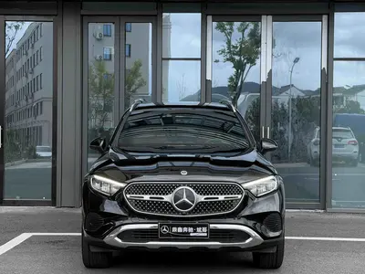 奔驰 GLC 2024款 级 GLC 260 L 4MATIC 动感型 5座 thumbnail 1