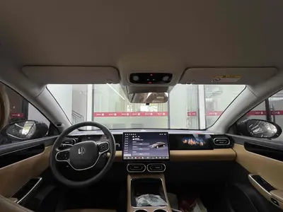 零跑汽车 零跑C01 2024款 纯电 525舒享版 thumbnail 9