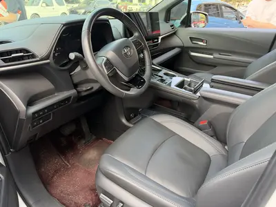Toyota Sienna 2023 2.5LHybrid Ultimate thumbnail 7