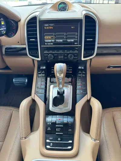 Porsche Cayenne 2015 Cayenne 3.0T thumbnail 9
