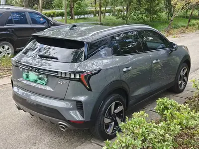 领克 06 EM-P 2020款 PHEV Plus