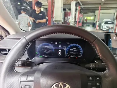 Toyota Camry 2024 Hybrid 2.0HG Premium thumbnail 7
