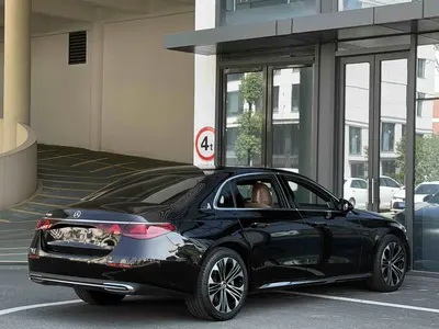 Mercedes-Benz E-Class 2025 E 300 L Luxury thumbnail 9