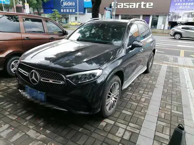Mercedes-Benz GLC 2024 -Class GLC 300 L 4MATIC Sport 5-Seat thumbnail 2