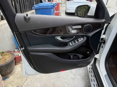 奔驰 GLC 2016款 级 GLC 260 4MATIC 豪华型 thumbnail 8