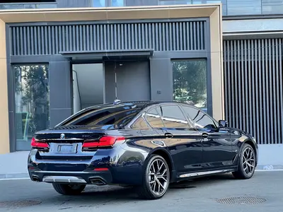BMW 5 Series 2023 530Li Leading MM Sport thumbnail 8