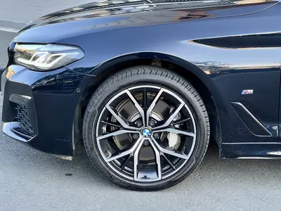 BMW 5 Series 2023 530Li Leading MM Sport thumbnail 10