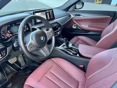 BMW 5 Series 2023 530Li Leading MM Sport thumbnail 11