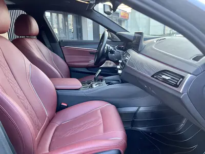 BMW 5 Series 2023 530Li Leading MM Sport thumbnail 15