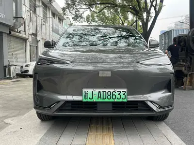 吉利银河 银河E5 2024款 530km 远航版 thumbnail 3