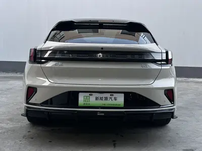 极氪 001 2025款 WE版 95kWh 四驱 thumbnail 14