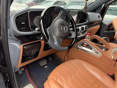 Mercedes-Benz Vito 2023 2.0T Elite 7-Seat thumbnail 4