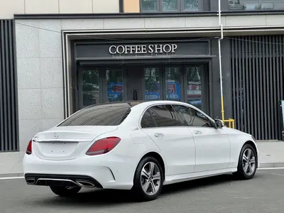 Mercedes-Benz C-Class 2019 Facelift C 260 L Sport thumbnail 8