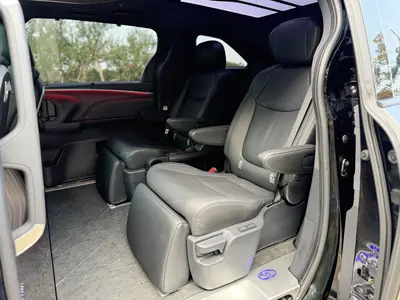 Toyota Sienna 2024 2.5LHybrid AWDPremium thumbnail 12
