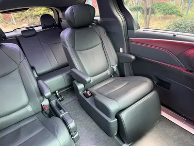 Toyota Sienna 2024 2.5LHybrid AWDPremium thumbnail 13