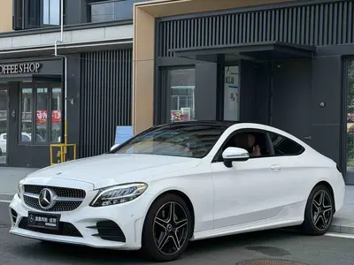 奔驰 C级(进口) 2019款 C 260 轿跑车 thumbnail 3