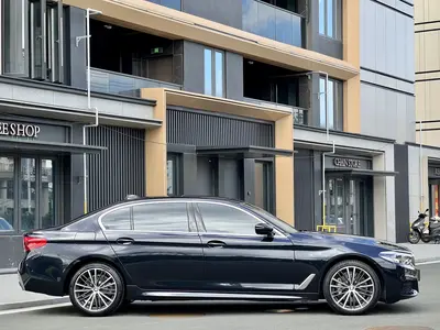 宝马 5系 2020款 530Li 领先型 M运动套装 thumbnail 9
