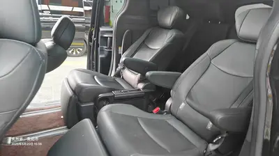 丰田 赛那SIENNA 2023款 2.5L混动 铂金版 thumbnail 7