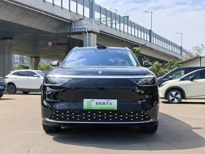 鸿蒙智行 问界M8 2025款 增程 Max+版 53.4kWh 6座版(192线激光雷达) thumbnail 3