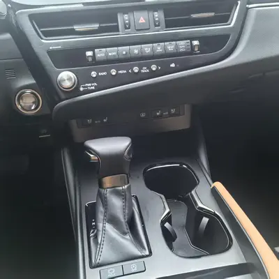 Lexus ES 2024 200 Supreme