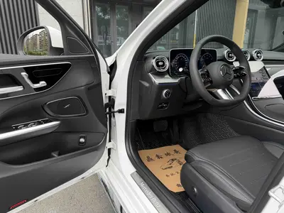 Mercedes-Benz C-Class 2025 C 260 L Sport thumbnail 8