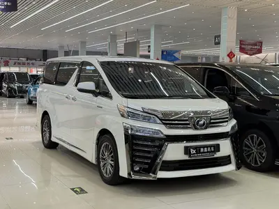 Toyota Vellfire 2020 Hybrid 2.5L HVLuxury thumbnail 3