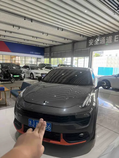 Lynk & Co 02 2018 1.5T DCT2WDYaoPro thumbnail 2