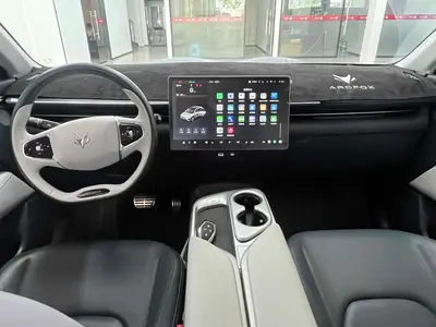 ARCFOX极狐 极狐 阿尔法T5 2024款 (ARCFOX αT5) 520 PRO thumbnail 8