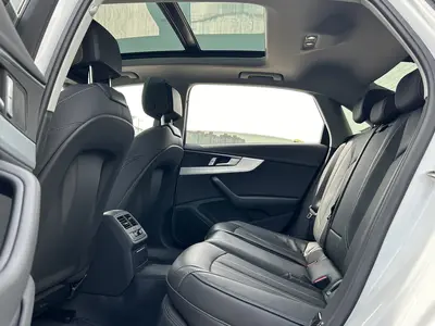 Audi A4L 2024款 40 TFSI 时尚动感型