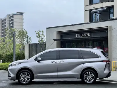 丰田 赛那SIENNA 2024款 2.5L混动 舒适版 thumbnail 5