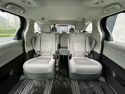 丰田 赛那SIENNA 2024款 2.5L混动 舒适版 thumbnail 15