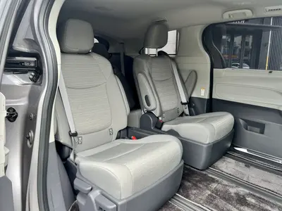 丰田 赛那SIENNA 2024款 2.5L混动 舒适版 thumbnail 18