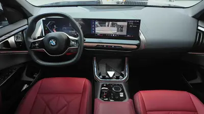 宝马 X3 2025款 25L xDrive 豪华套装 thumbnail 9