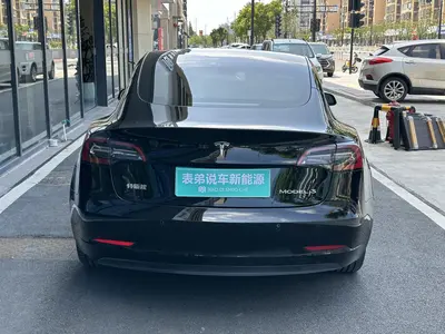 特斯拉 Model 3 2021款 标准续航后驱升级版 thumbnail 6
