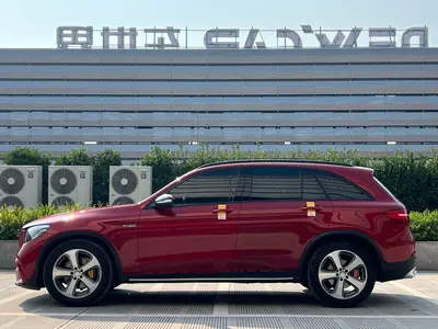 Mercedes-Benz GLC 2016 -Class GLC 260 4MATIC Luxury thumbnail 3
