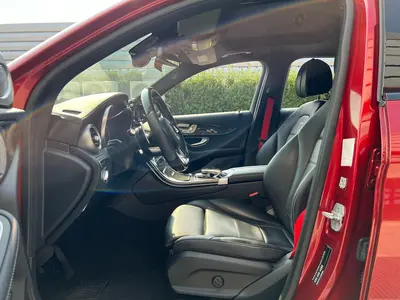 Mercedes-Benz GLC 2016 -Class GLC 260 4MATIC Luxury thumbnail 4