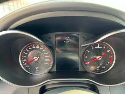 Mercedes-Benz GLC 2016 -Class GLC 260 4MATIC Luxury thumbnail 8