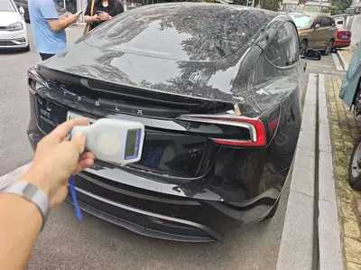 Tesla Model 3 2025 RWD thumbnail 7