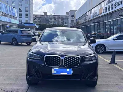 宝马 X4 2022款 xDrive 25i M运动套装 thumbnail 3