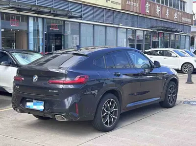 宝马 X4 2022款 xDrive 25i M运动套装