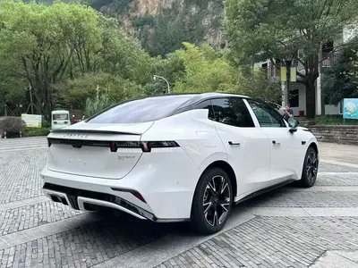 Lynk & Co 07 2026 126 Long Range Ultra H7 thumbnail 8