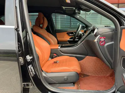 Mercedes-Benz GLC 2023 -Class GLC 260 L 4MATIC Luxury 5-Seat thumbnail 6