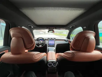 Mercedes-Benz GLC 2023 -Class GLC 260 L 4MATIC Luxury 5-Seat thumbnail 10