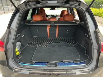 Mercedes-Benz GLC 2023 -Class GLC 260 L 4MATIC Luxury 5-Seat thumbnail 11