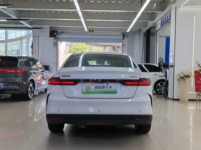 吉利几何 G6 2024款 500KM 公务版 thumbnail 5