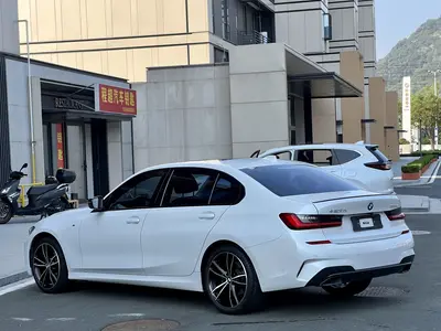 BMW 3 Series 2021 Facelift 325Li MM Sport Night thumbnail 6